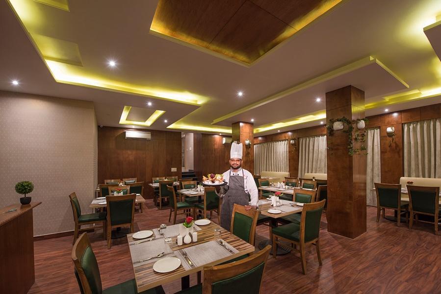 Hotel Manisha International Gaya Buitenkant foto